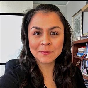 Meet your Posher, Tina